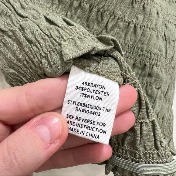 Scrunch Crop Top - Picture 8 of 8